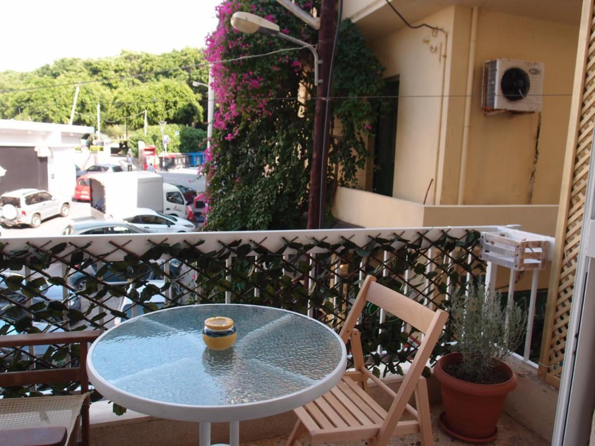 Apartment In The Heart Of Heraklion ภายนอก รูปภาพ